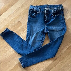 Mott and Bow midrise skinny jeans 30x28